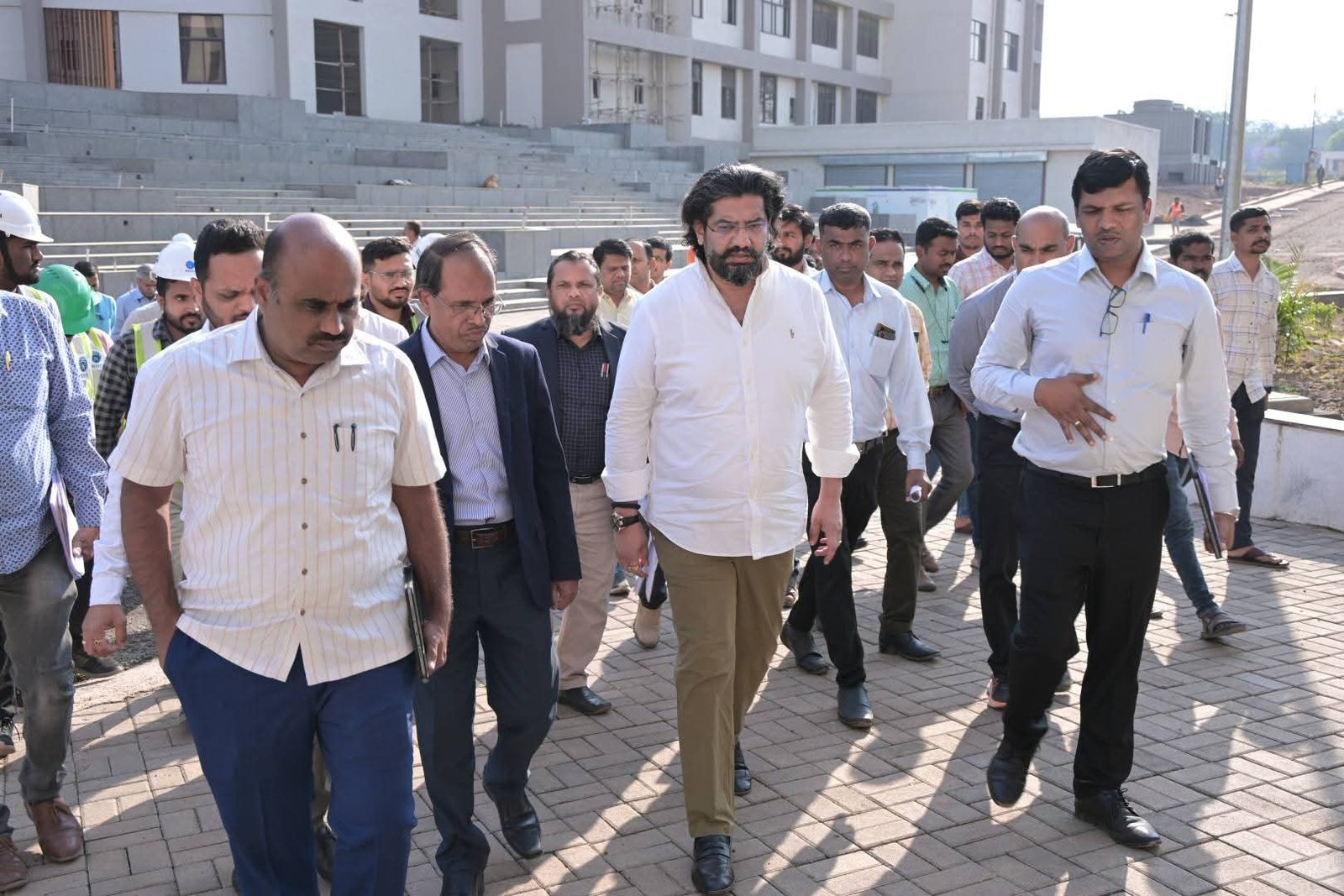 मेडिकल कॉलेजच्या कामाच्या दर्जाबाबत तडजोड चालणार नाही : ना.शिवेंद्रसिंहराजे