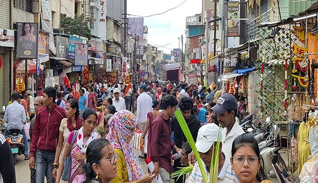 बाप्पांच्या आगमन सोहळ्यांनी साताऱ्यात गणेशोत्सवाची चाहूल