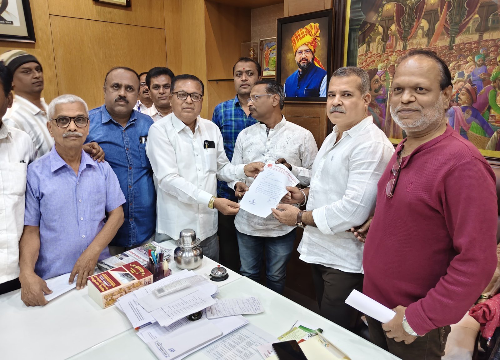 साताऱ्यातील वाढत्या अतिक्रमणांचे नगराध्यक्षांकडे गाऱ्हाणे