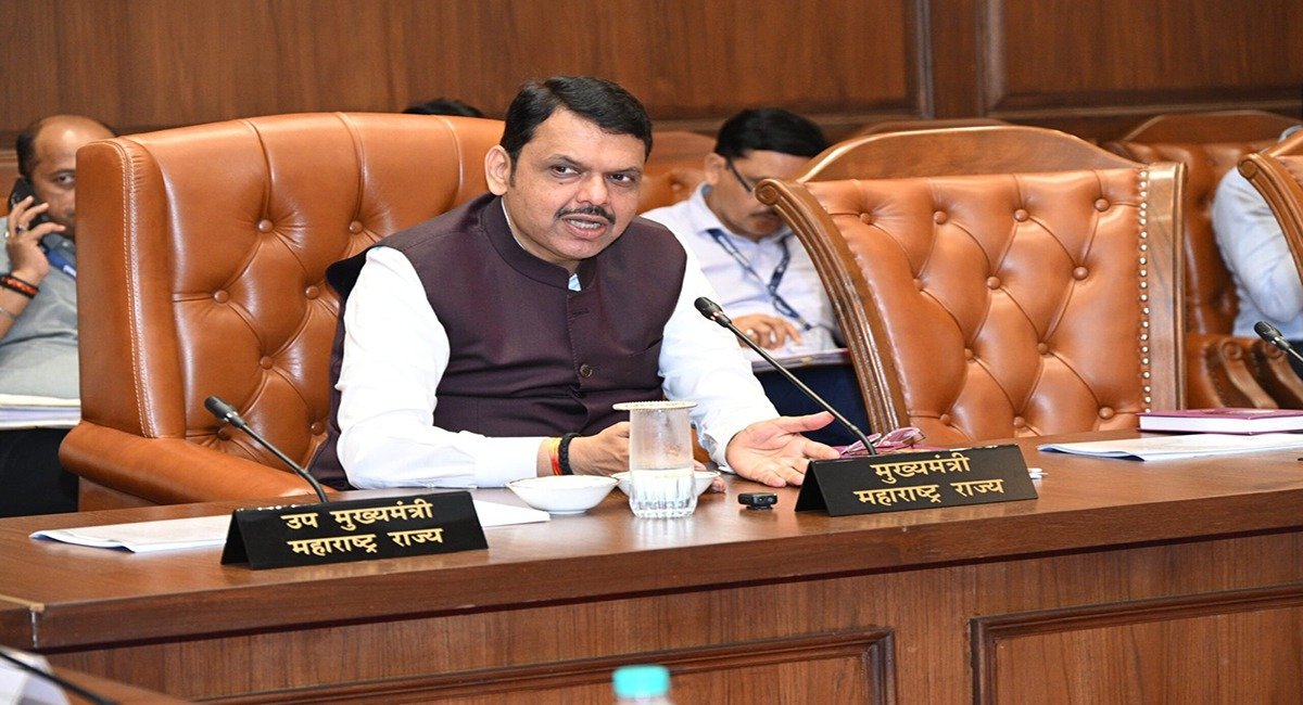 सहकारी संस्थांच्या मदतीने पर्यावरण संवर्धनासह विविध उपक्रम राबवा: मुख्यमंत्री देवेंद्र फडणवीस