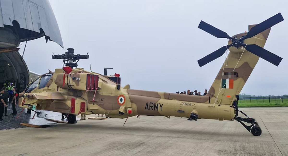 भारतीय लष्कराला मिळाले शक्तिशाली अपाचे हेलिकॉप्टर
