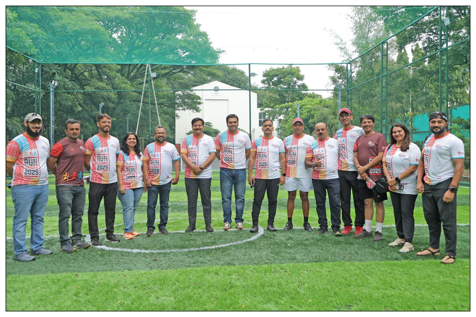 जेबीजी सातारा हिल हाफ मॅरेथॉन २०२५ च्या टी शर्ट व जिंगल ट्यूनचे अनावरण संपन्न