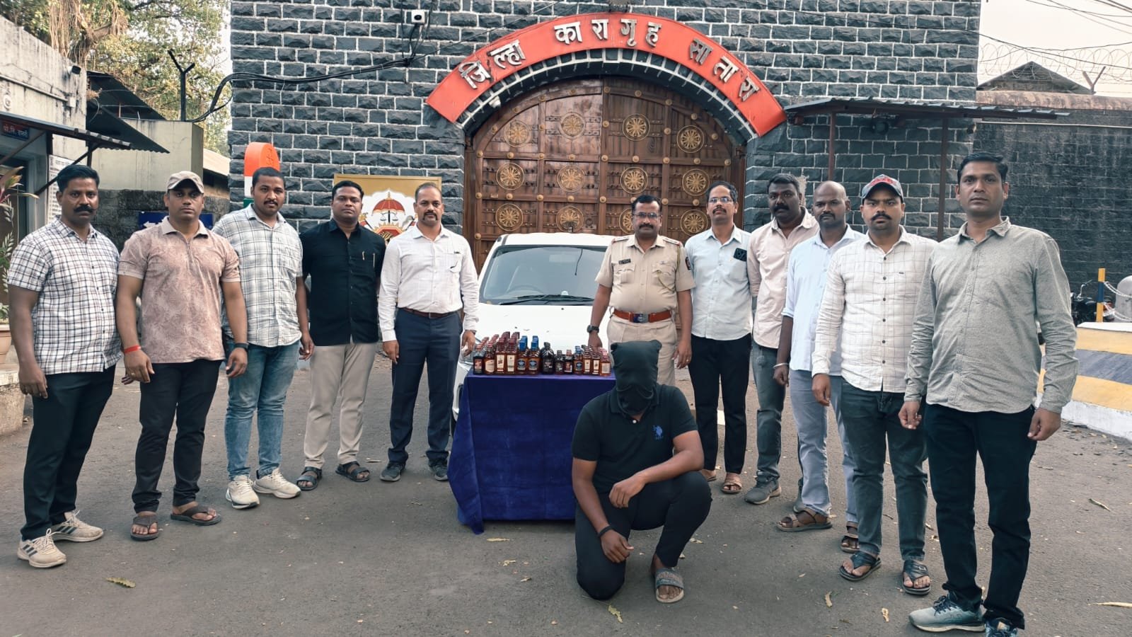 सातारा शहरात अवैध विदेशी दारू वाहतूक प्रकरणी कारवाई; एक जण ताब्यात